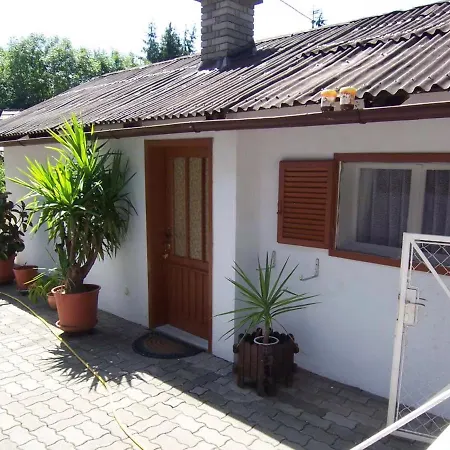 Ferienhaus An Der Waldquelle